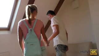 HUNT4K. Hunter jissodisfa ftit fil-park u jixtri-bniet-ġisem sħun